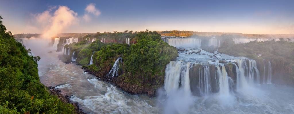 De verbazingwekkende watervallen van Iguazu