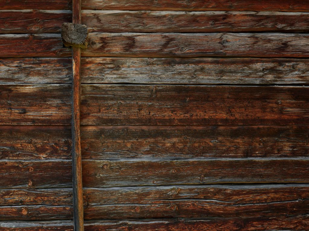 Oud hout met steunbalk