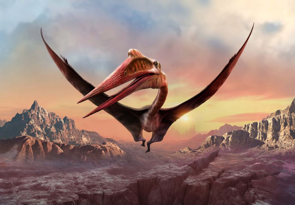 Quetzalcoatlus vliegend over bergen