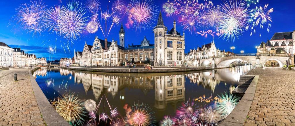 Vuurwerk boven Gent
