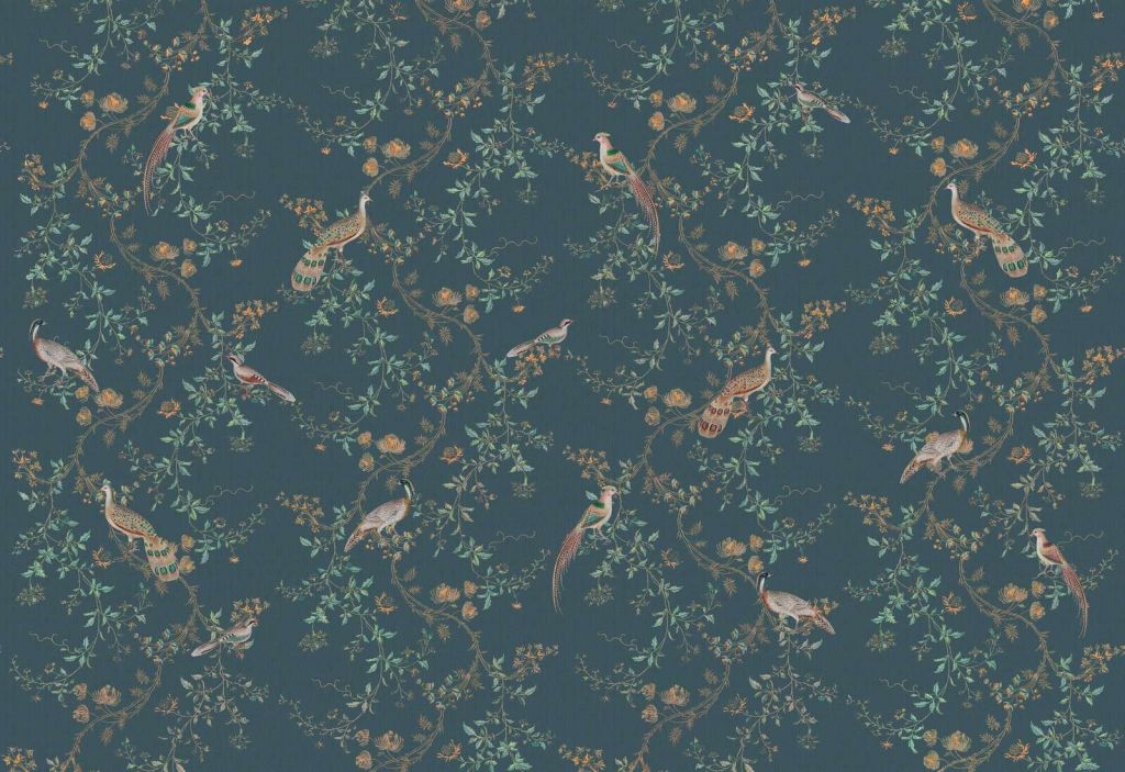 Fazanten in nachtblauwe bloemenweelde