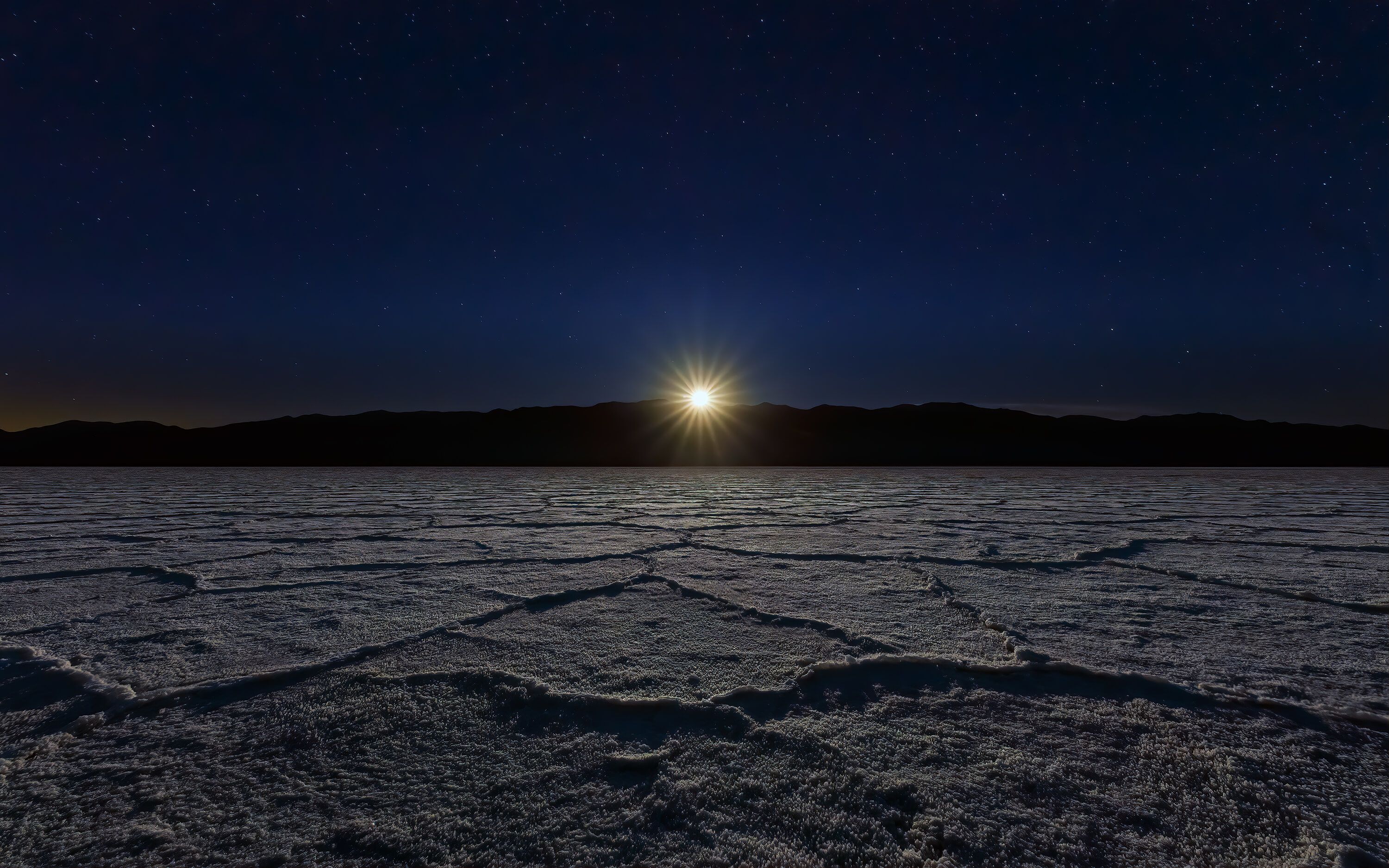 Moonset at Death Valley Moonset at Death Valley