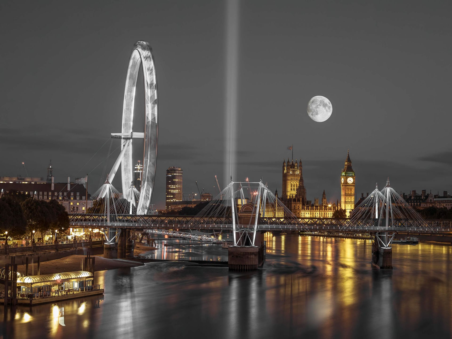 Westminster in de avond main product photo