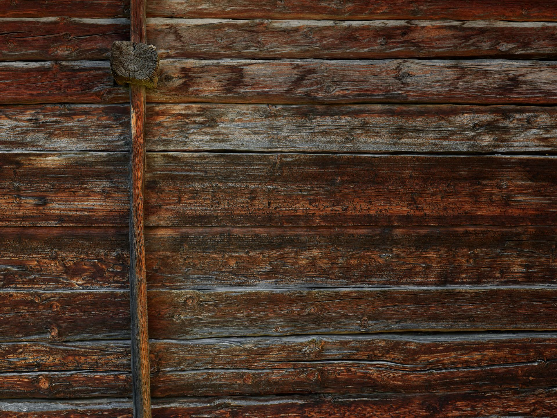 Oud hout met steunbalk main product photo