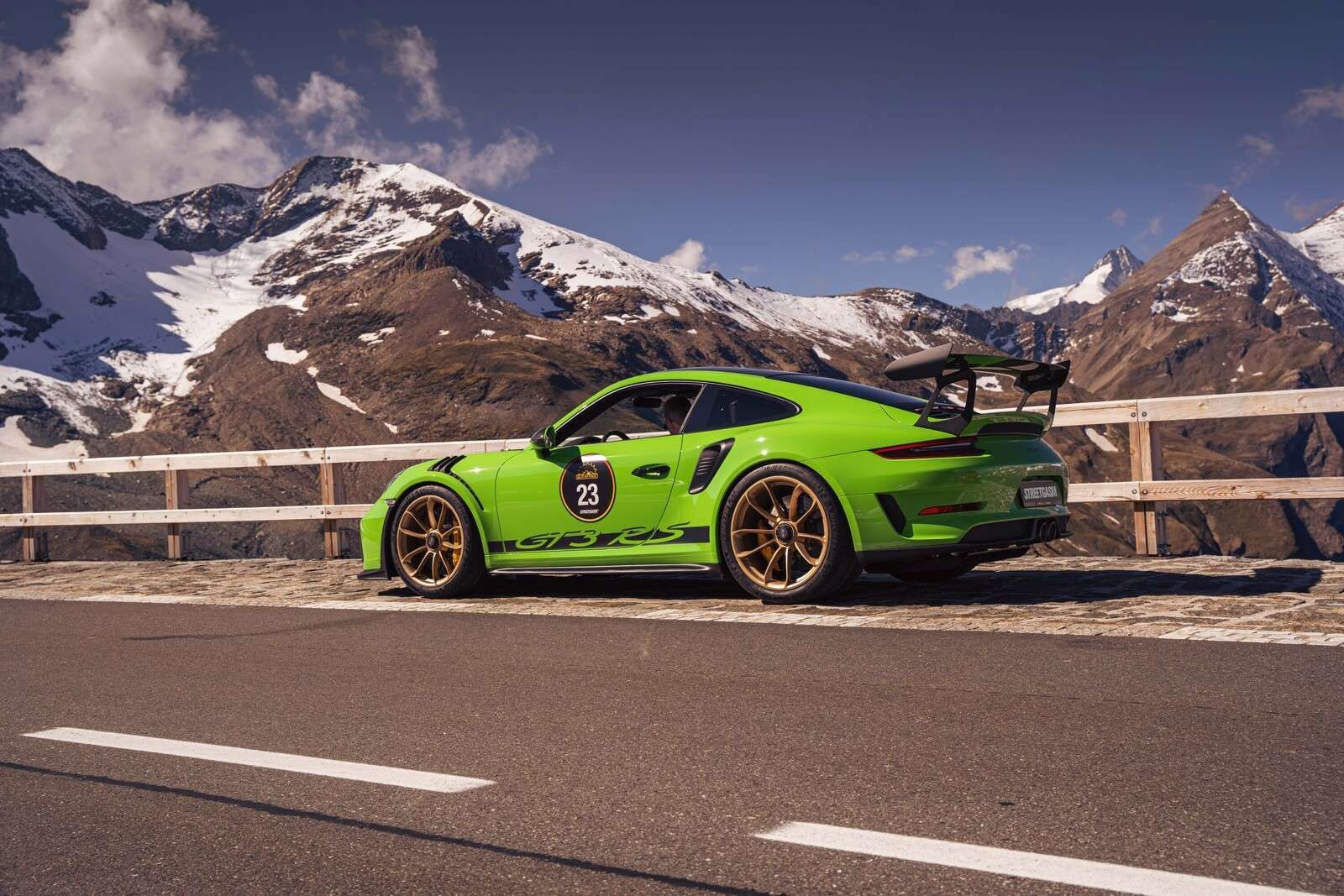 Porsche 911 GT3 RS in de Alpen