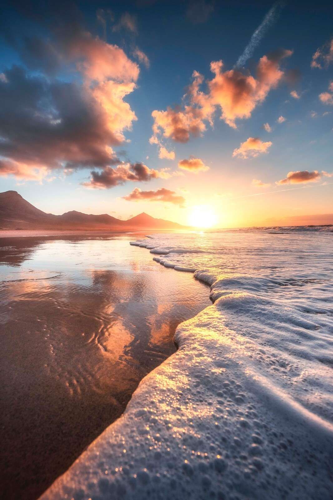 Gouden Zonsondergang Aan Zee